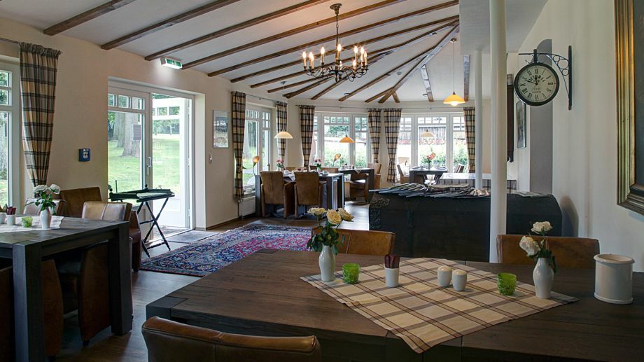 Hotel Bess Albersdorf  エクステリア 写真
